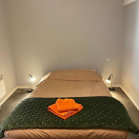 מרסיאק Appartement 3 Pieces Rdc Plein Centre Ville מראה חיצוני תמונה