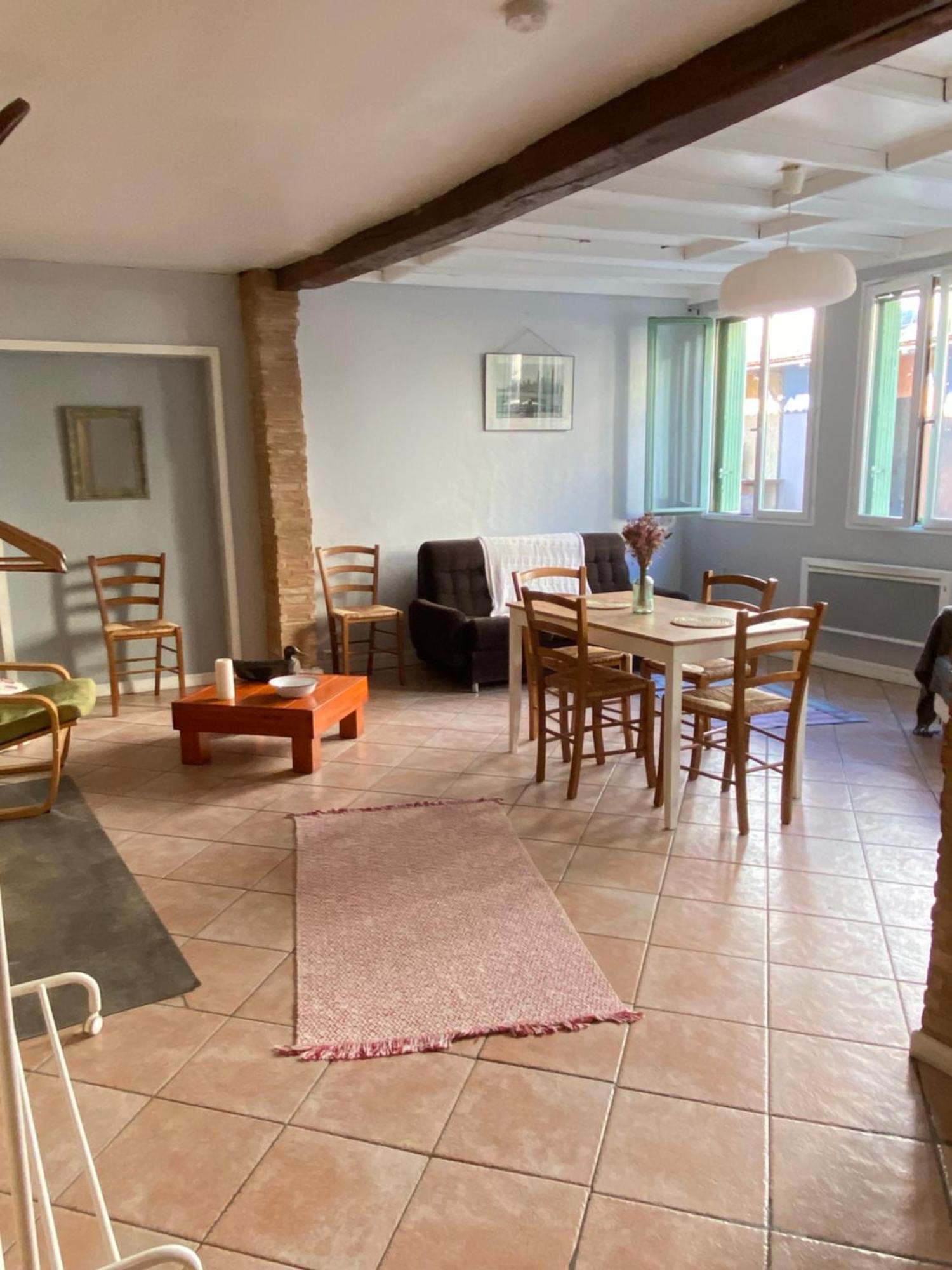 מרסיאק Appartement 3 Pieces Rdc Plein Centre Ville מראה חיצוני תמונה