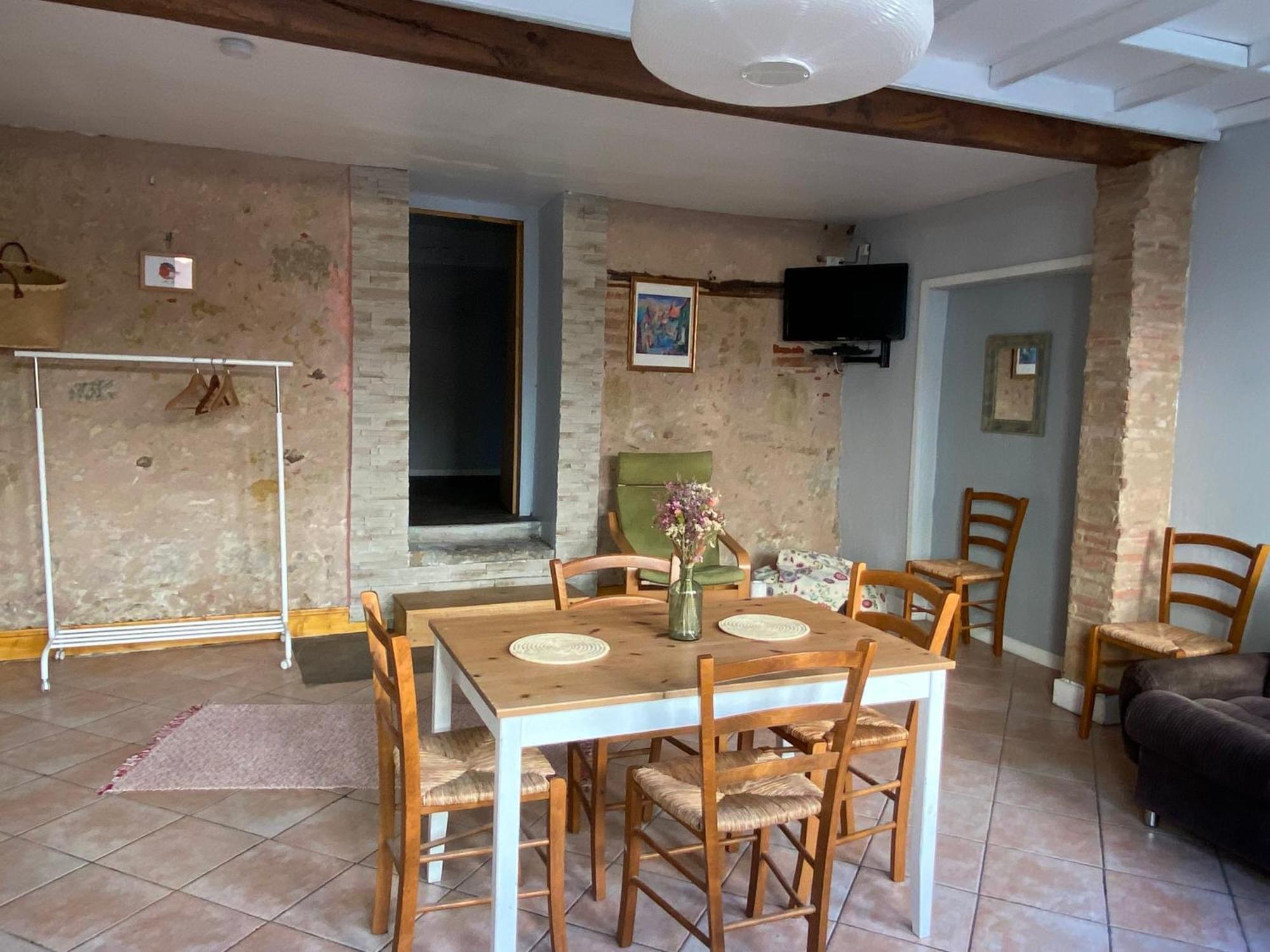 מרסיאק Appartement 3 Pieces Rdc Plein Centre Ville מראה חיצוני תמונה