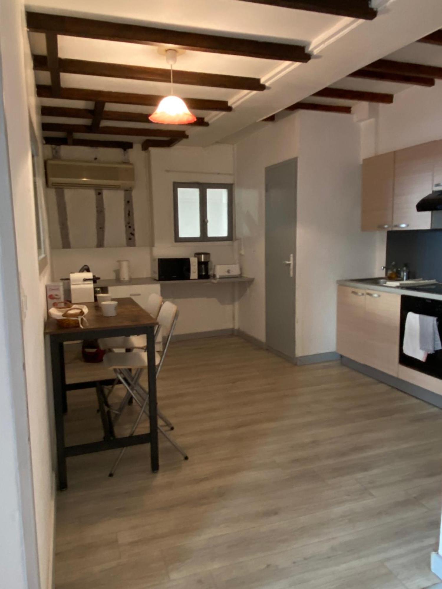 מרסיאק Appartement 3 Pieces Rdc Plein Centre Ville מראה חיצוני תמונה
