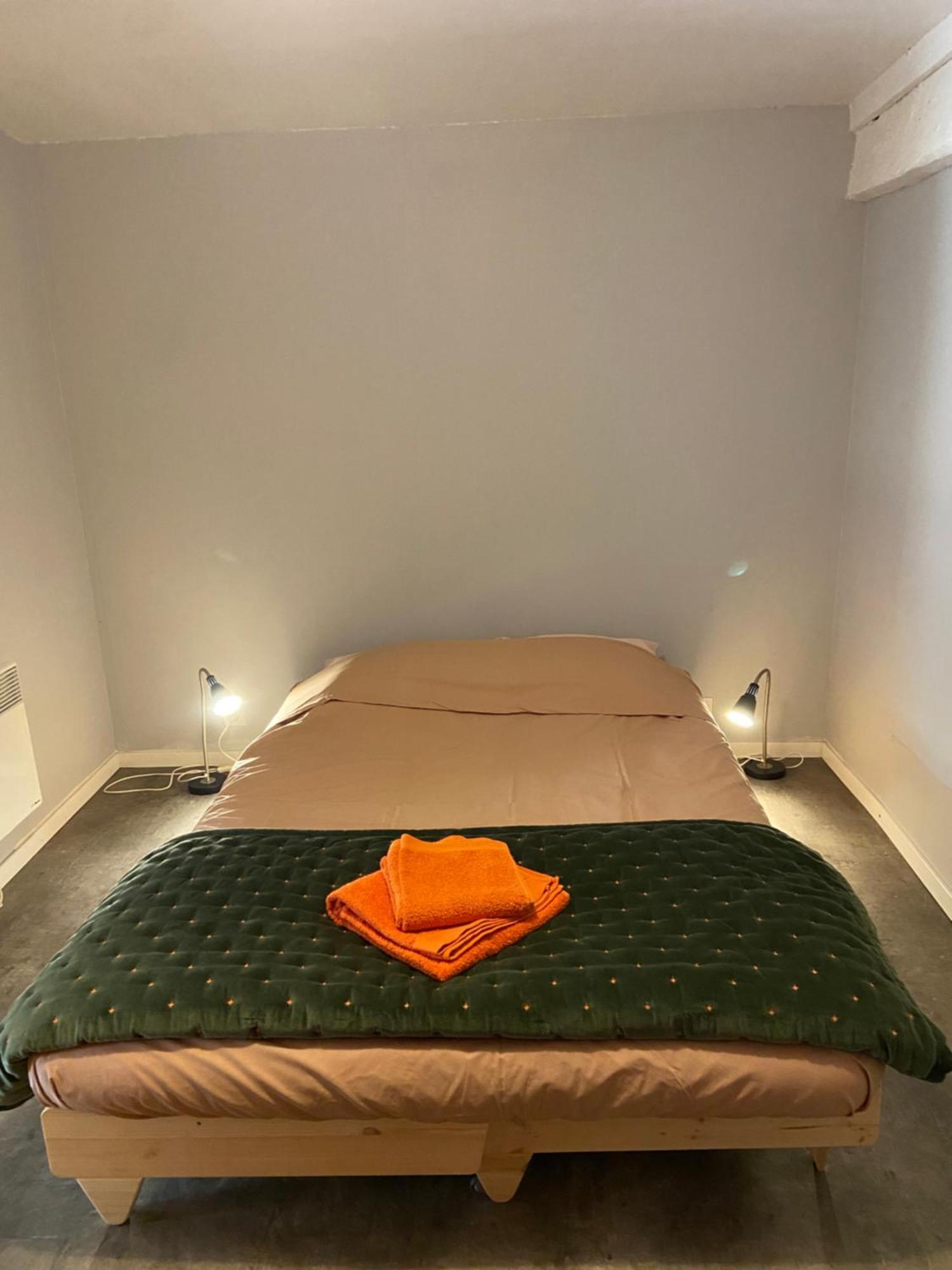 מרסיאק Appartement 3 Pieces Rdc Plein Centre Ville מראה חיצוני תמונה